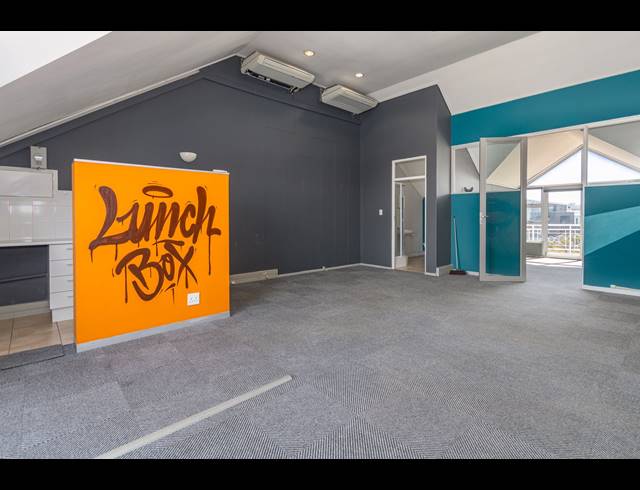 99M² OFFICE TO LET IN CENTURY CITY